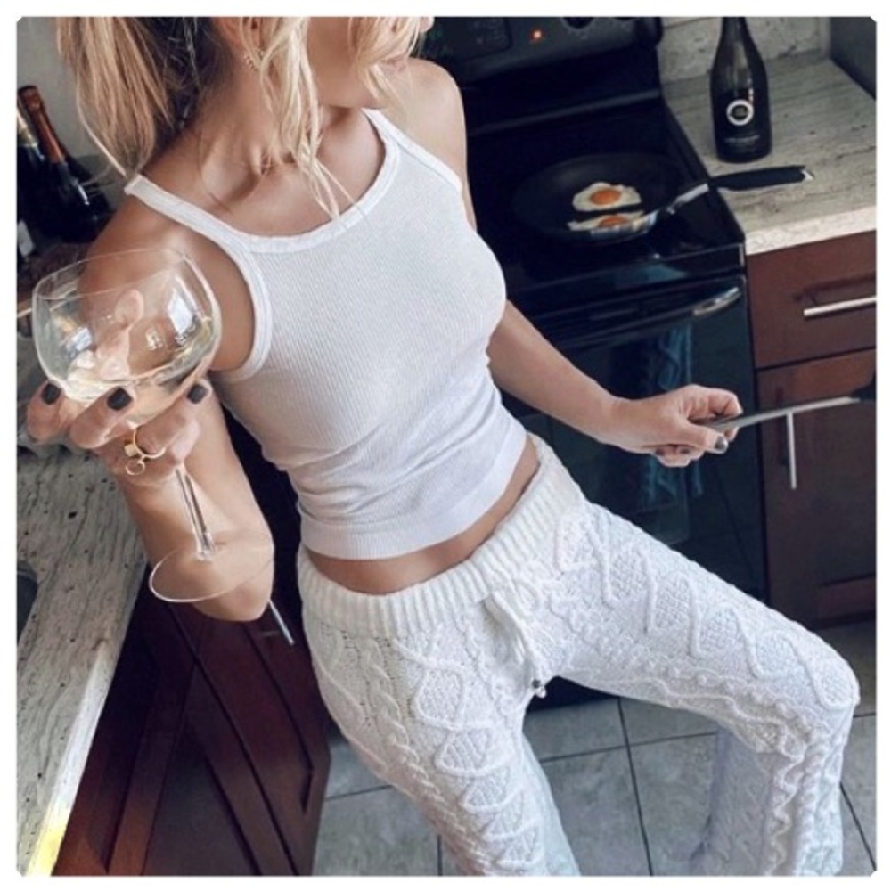 Luxury Chenille Cable Knit Lounge Pants - Picture 4 of 10